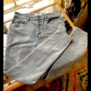 We The Free sun chaser lightweight skinny corduroy pants; button front; SZ 27.